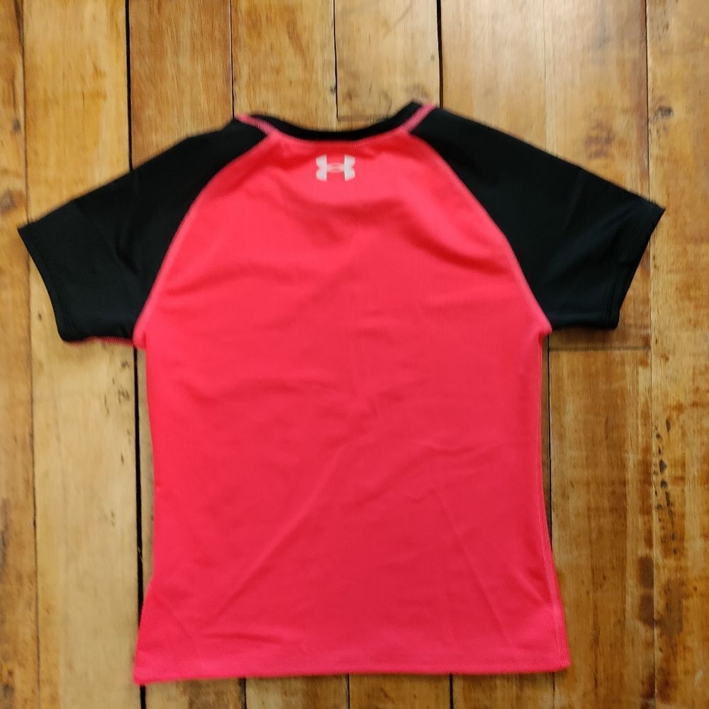 Under Armour shirt size 10 heat gear active dri fit sports spring pink black - Picture 3 of 4